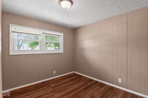 7324 North Drive Indianapolis IN 46226