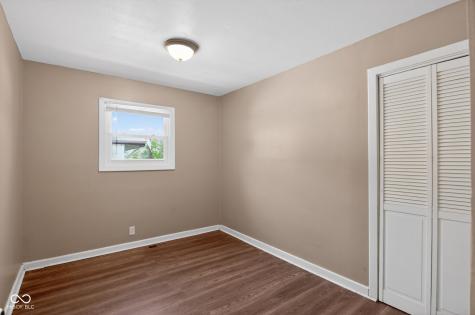 7324 North Drive Indianapolis IN 46226