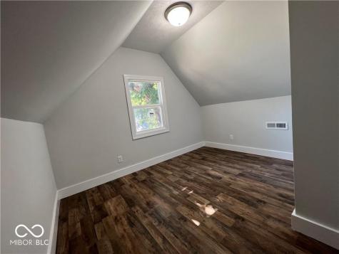 307 E Wall Street Advance IN 46102