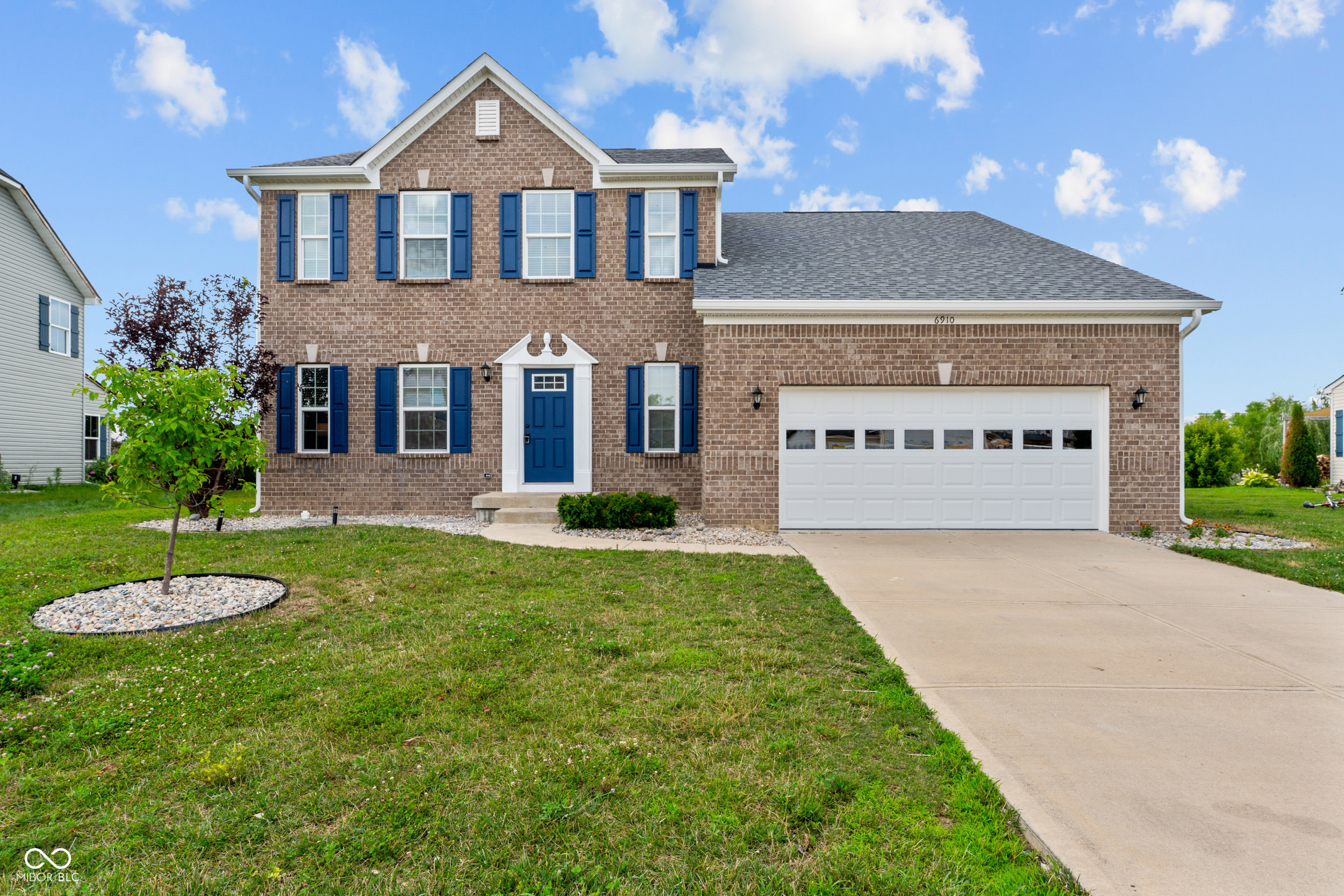 6910 School Branch Drive Brownsburg IN 46112