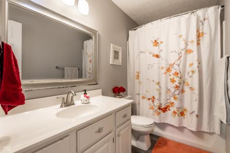 6931 Bluffgrove Circle Indianapolis IN 46278
