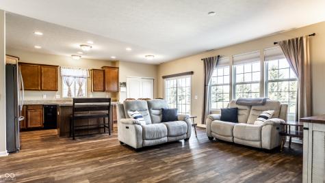 4772 Timberline Trail Whitestown IN 46075
