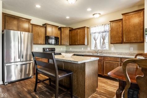 4772 Timberline Trail Whitestown IN 46075