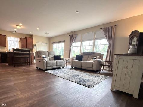 4772 Timberline Trail Whitestown IN 46075
