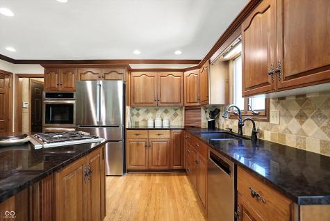 9015 Admirals Pointe Drive Indianapolis IN 46236