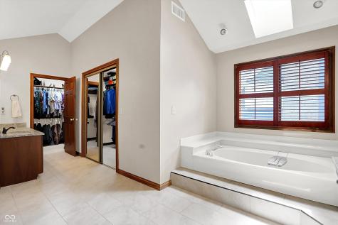 9015 Admirals Pointe Drive Indianapolis IN 46236