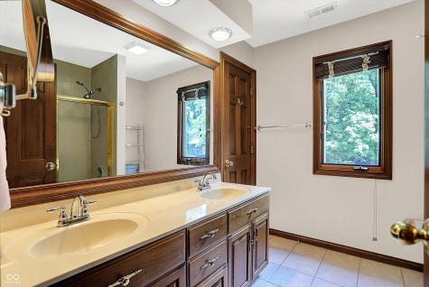 9015 Admirals Pointe Drive Indianapolis IN 46236