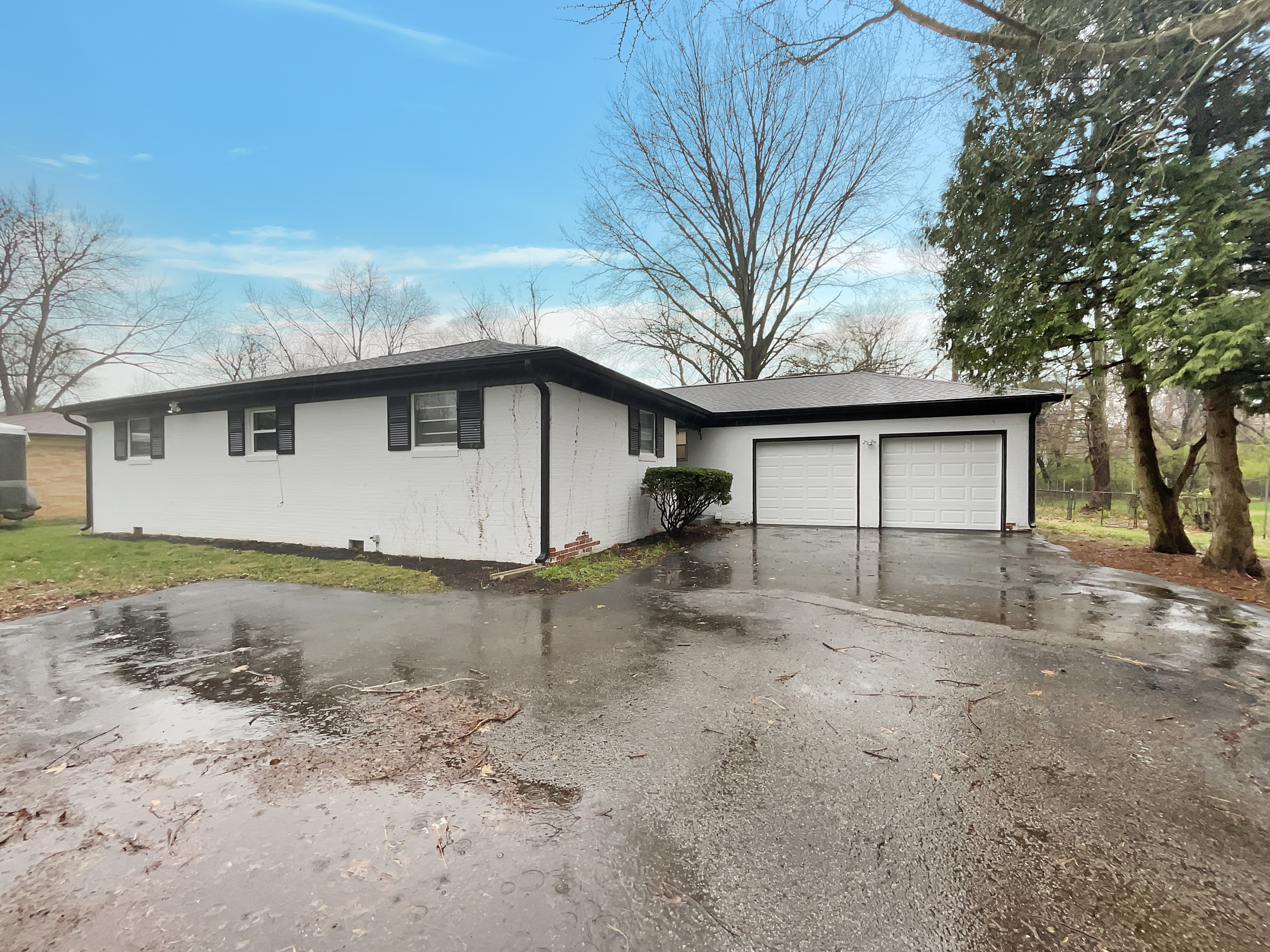 5537 Woodside Drive Indianapolis IN 46228