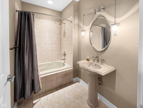 6105 Horizon Drive Columbus IN 47201