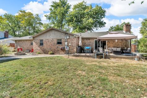 29 Robinwood Drive Brownsburg IN 46112