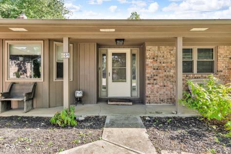 29 Robinwood Drive Brownsburg IN 46112