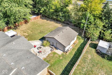 29 Robinwood Drive Brownsburg IN 46112