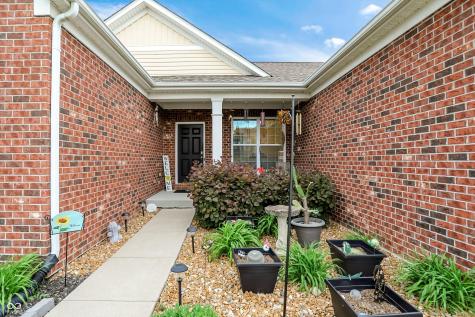 8814 New Heritage Court Indianapolis IN 46239