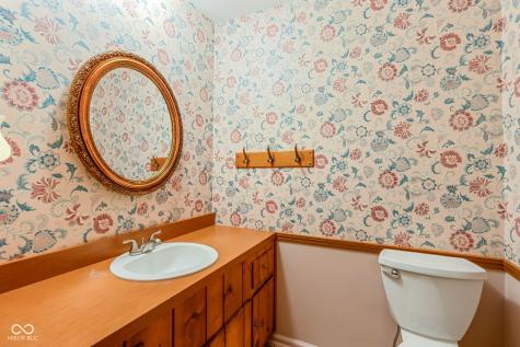 6631 Lee Road Indianapolis IN 46236