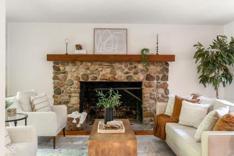 6631 Lee Road Indianapolis IN 46236
