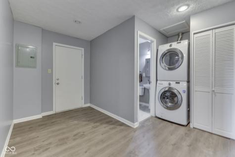 521 Elmhurst Place Whiteland IN 46184