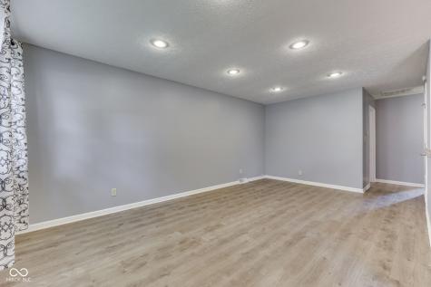 521 Elmhurst Place Whiteland IN 46184