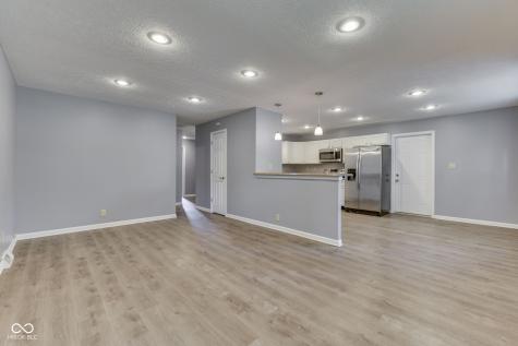 521 Elmhurst Place Whiteland IN 46184