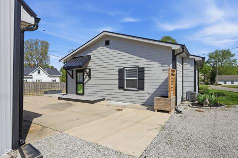 212 E Madison Avenue Pendleton IN 46064