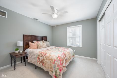 195 Governors Lane Zionsville IN 46077