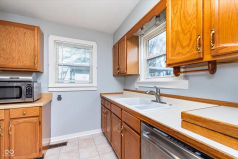 325 S Kenmore Road Indianapolis IN 46219