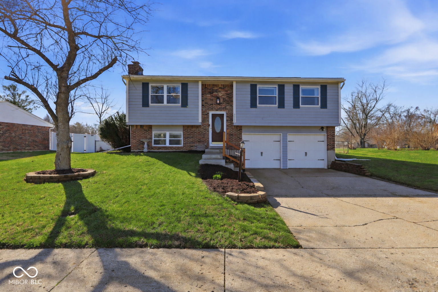 3911 Mistletoe Drive Indianapolis IN 46237