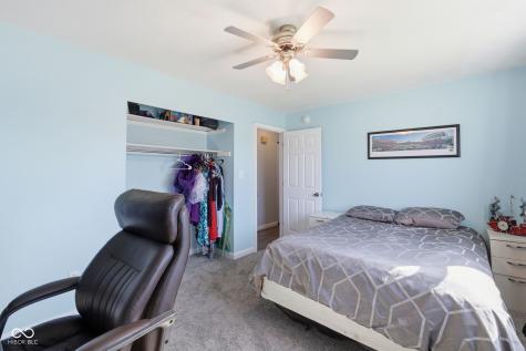 3911 Mistletoe Drive Indianapolis IN 46237