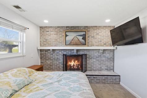 3911 Mistletoe Drive Indianapolis IN 46237