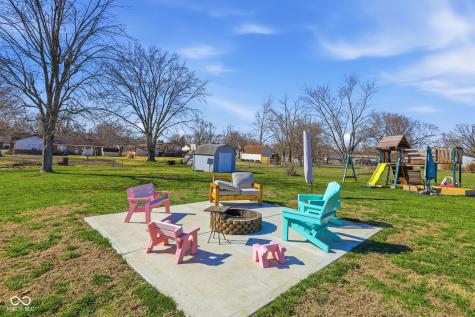 3911 Mistletoe Drive Indianapolis IN 46237