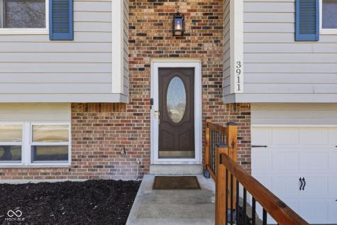 3911 Mistletoe Drive Indianapolis IN 46237