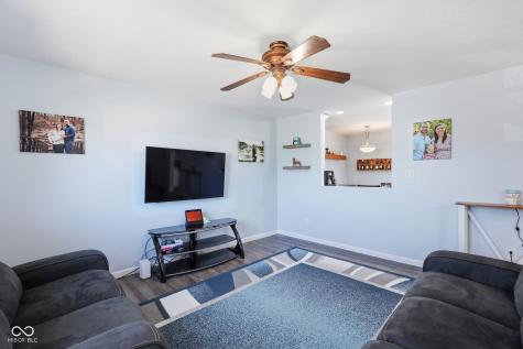 3911 Mistletoe Drive Indianapolis IN 46237