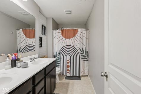 13504 Forest Glade Drive Fishers IN 46037