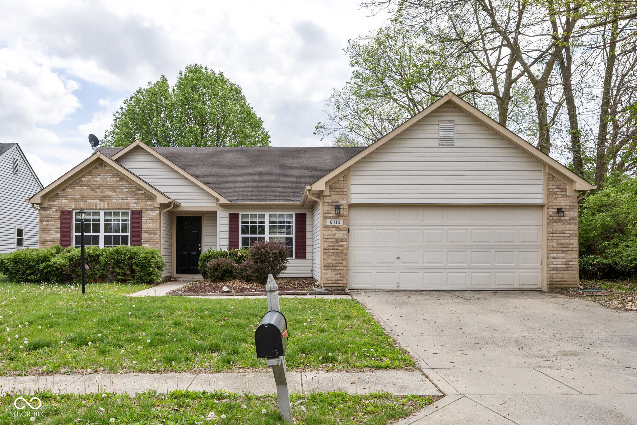 6119 Karst Drive Indianapolis IN 46221