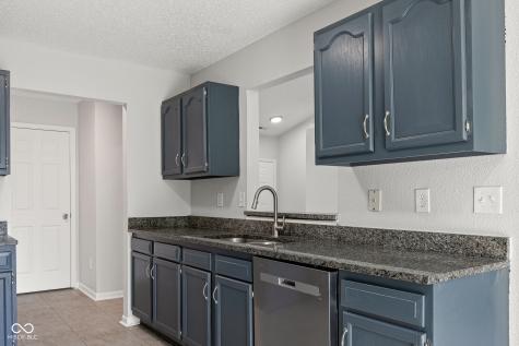 6119 Karst Drive Indianapolis IN 46221