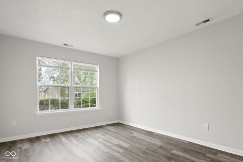 6119 Karst Drive Indianapolis IN 46221