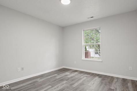 6119 Karst Drive Indianapolis IN 46221