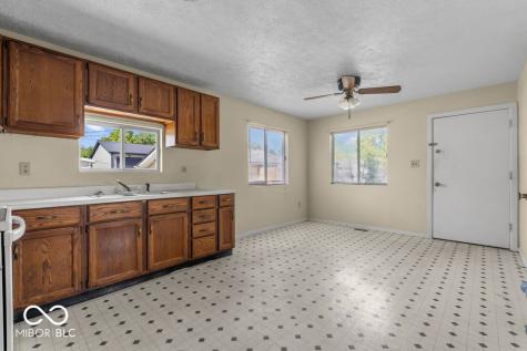 235 N Meridian Street Greenwood IN 46143