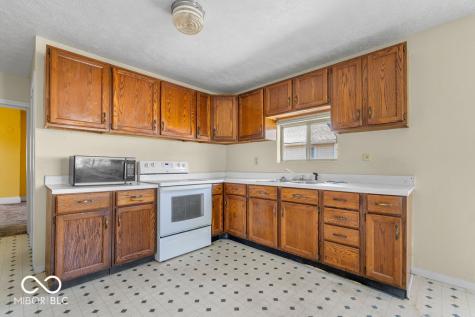 235 N Meridian Street Greenwood IN 46143
