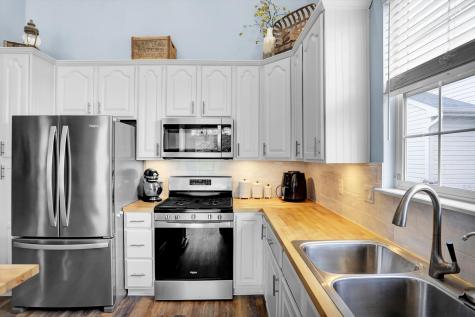 6504 Amherst Way Zionsville IN 46077