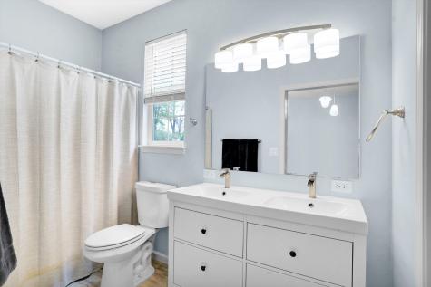 6504 Amherst Way Zionsville IN 46077
