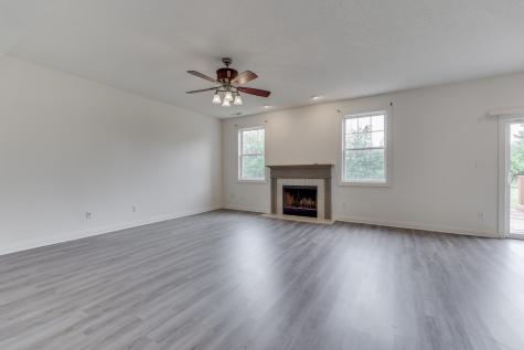 9425 Treyburn Lakes Drive Indianapolis IN 46239