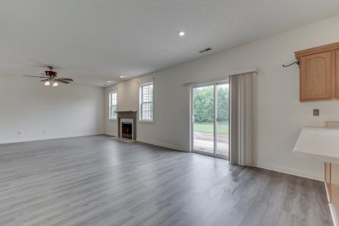 9425 Treyburn Lakes Drive Indianapolis IN 46239