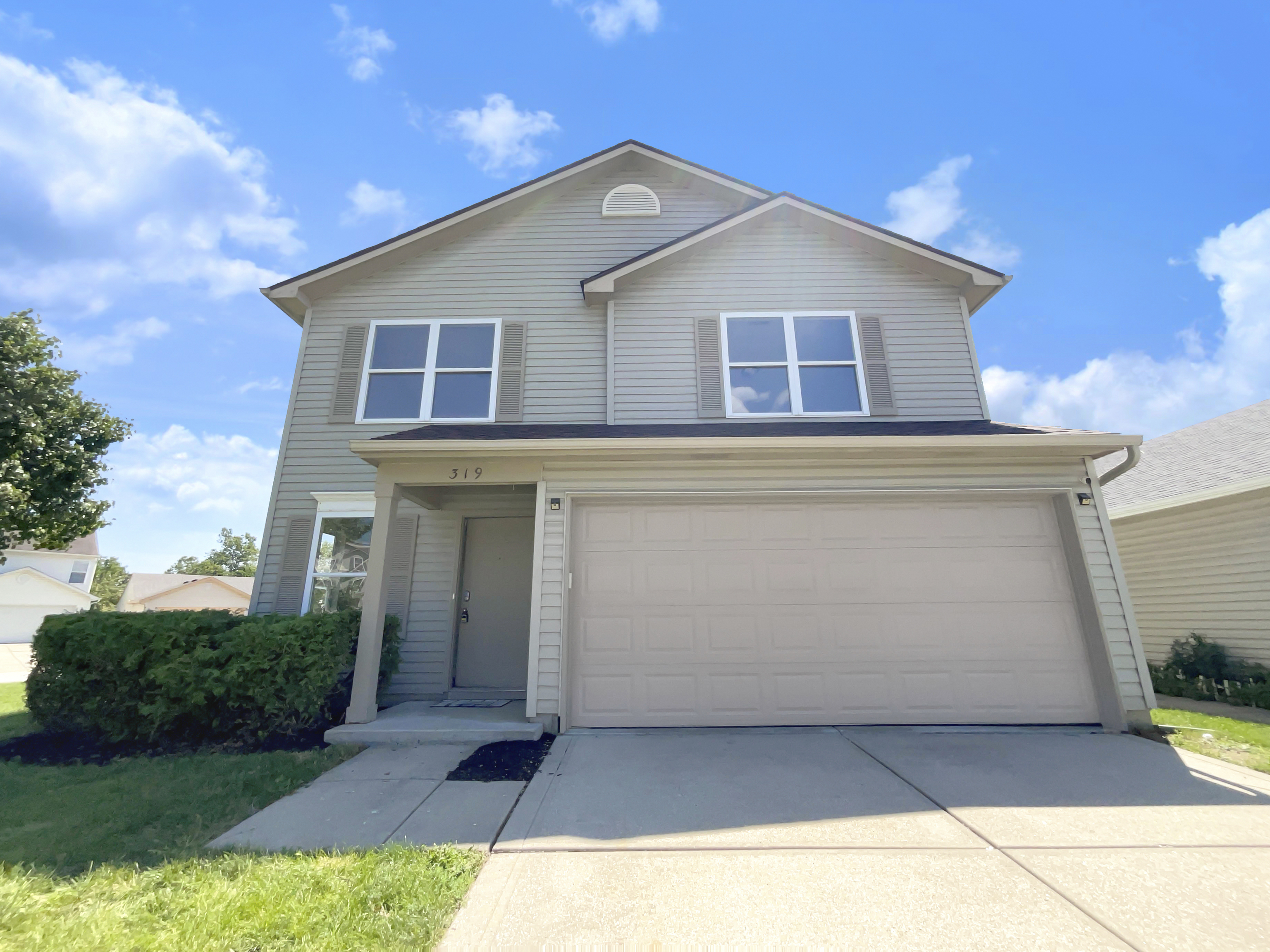 319 Red Tail Lane Indianapolis IN 46241