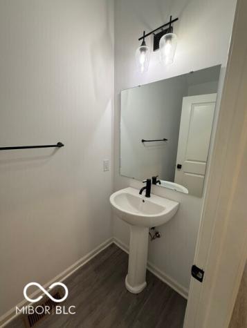 143 Mckim Avenue Indianapolis IN 46201