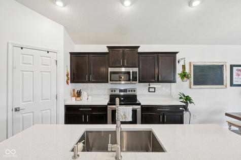 1343 Crabapple Road Franklin IN 46131