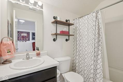 1343 Crabapple Road Franklin IN 46131