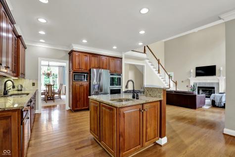 9690 Irishmans Run Lane Zionsville IN 46077