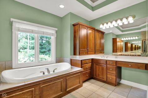 9690 Irishmans Run Lane Zionsville IN 46077