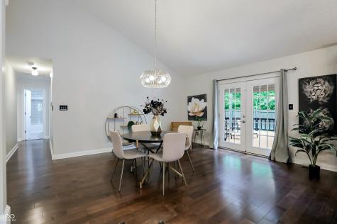 1120 Fox Hill Drive Indianapolis IN 46228