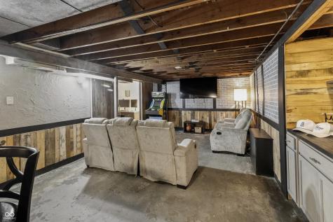 2113 E 65th Street Indianapolis IN 46220